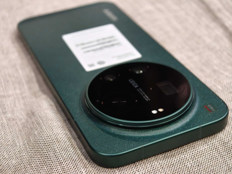 Нов Xiaomi 17 Ultra 16/512 зелен - 6.9", Leica 200mpx; 6800mAh 90w
