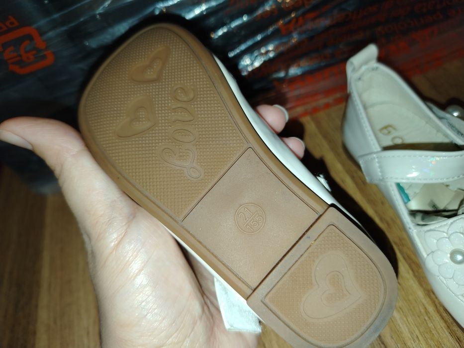 Туфельки детские новые