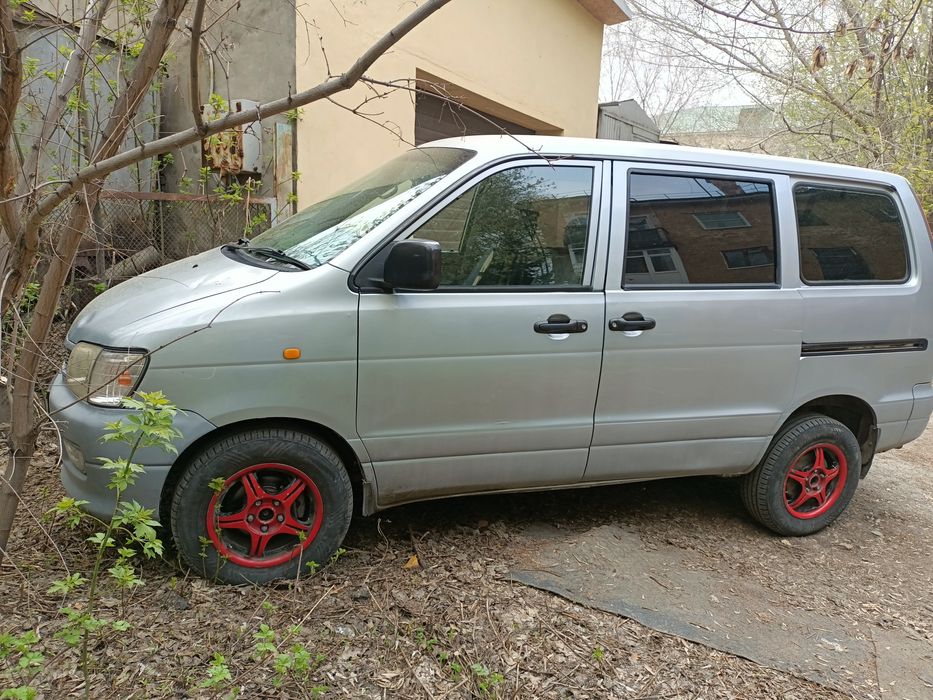 Тойота NOAH 1997 4x4 АКПП