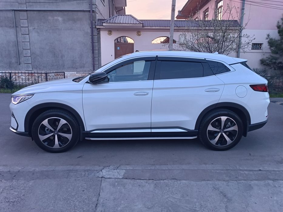 Byd Song Plus Flagship xolati ideal kraska toza