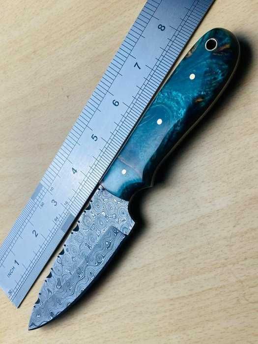 Cutit damasc utilitar sau pentru vanatoare