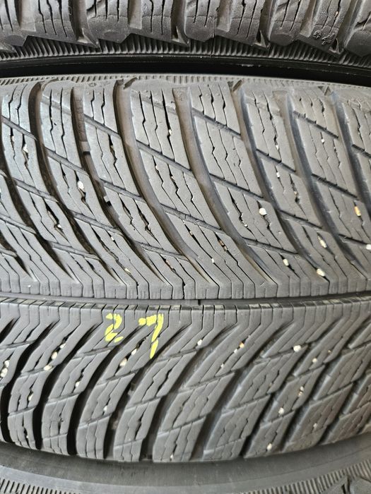 Гуми 235/60/18 дот21