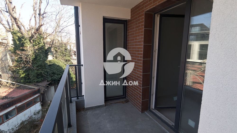 Продава се Тристаен апартамент в Бургас, Център - 110 кв.м за 3212 €/кв.м - Снимка #7