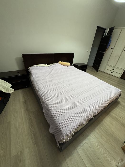 Продам кровать двуспальную