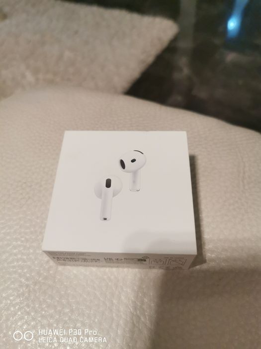 Apple Air Pods 4