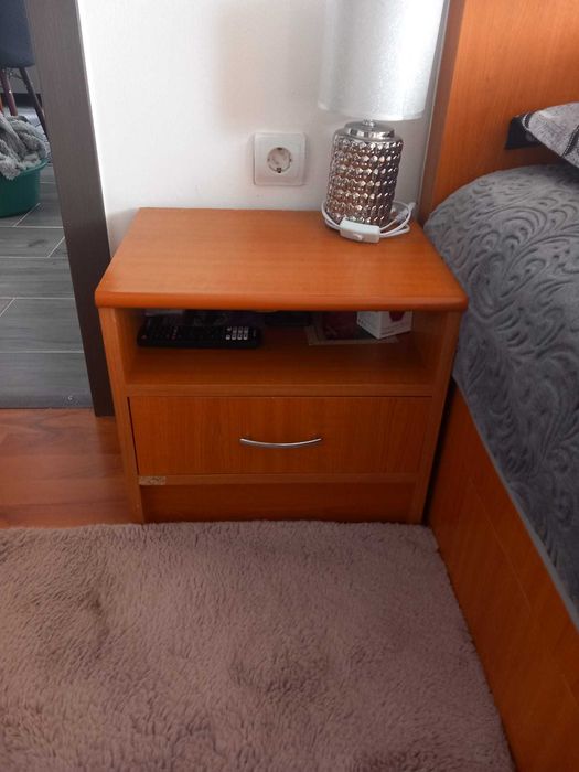 Vand pat matrimonial și comode