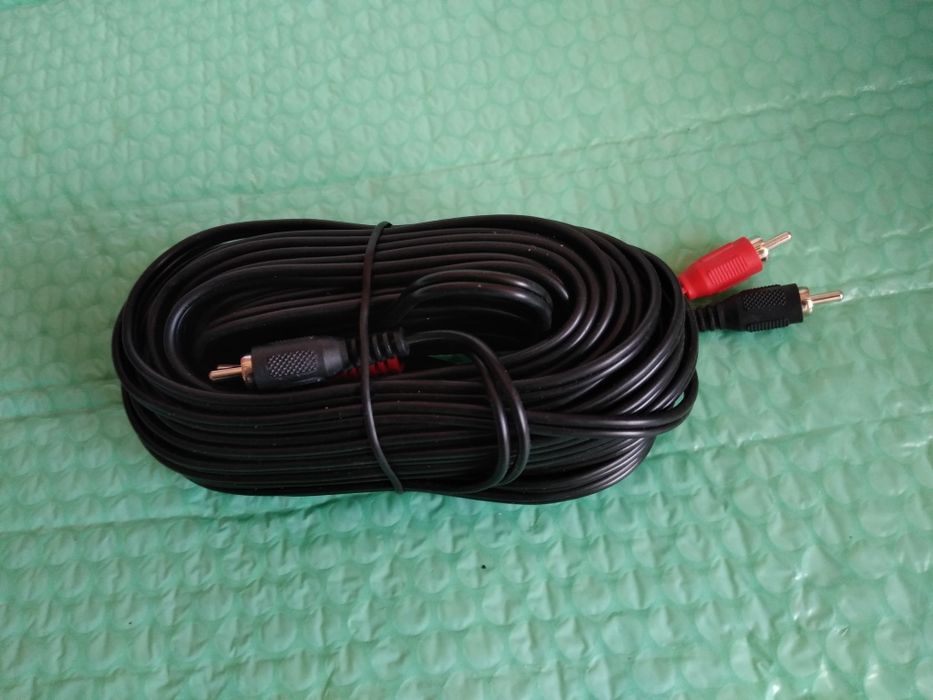 Cablu audio video cu mufe, fise audio video L-R, 15 m