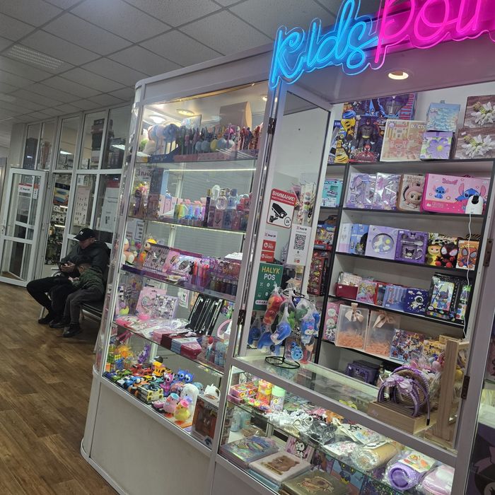 Продам стекляшку 250тыс