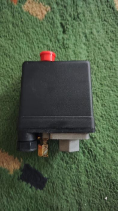 Реле регулятора давления компрессора