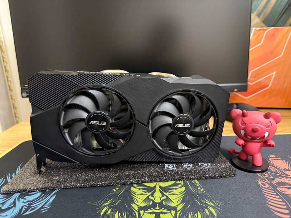 Идеал ASUS Dual GTX 1660 Super