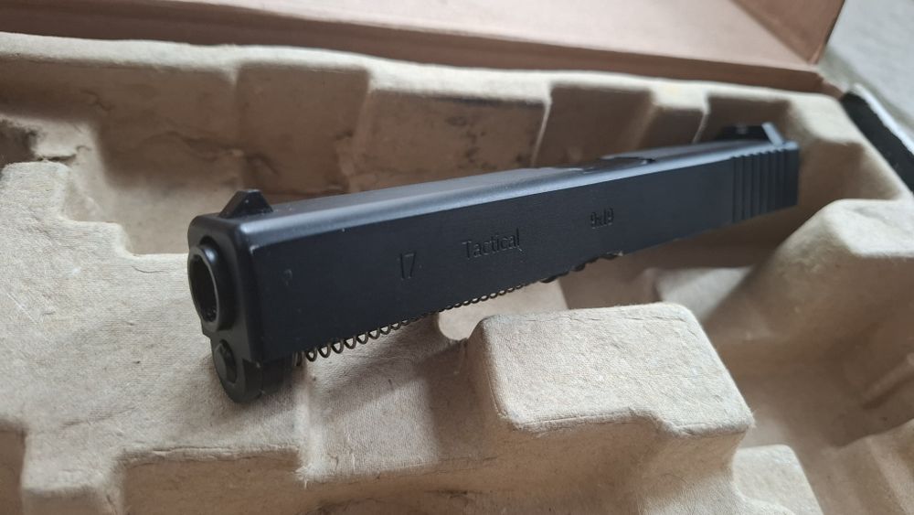 Еърсофт Glock 17 WE green gas full metal