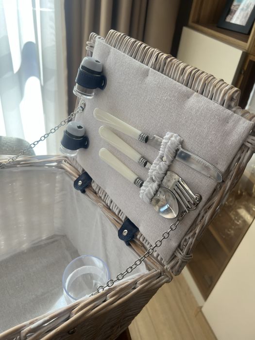 Кошница за пикник за 2-ма