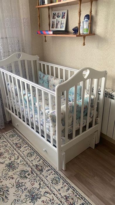 Кровать-манеж детская