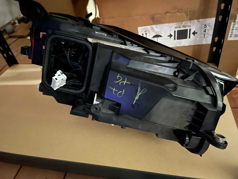Far Mercedes GLE Class W167 LED Stanga A1679064104