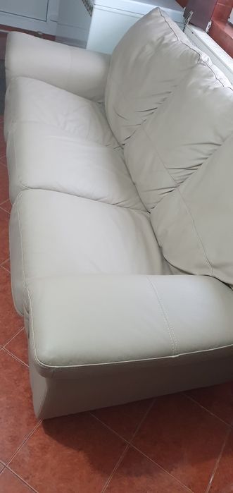 Canapea piele naturala
