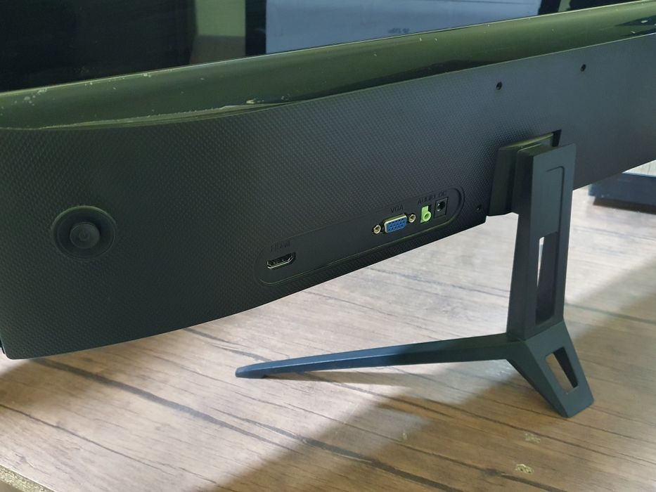 Monitor ekran RULLS 27 75грц Идеал 10та