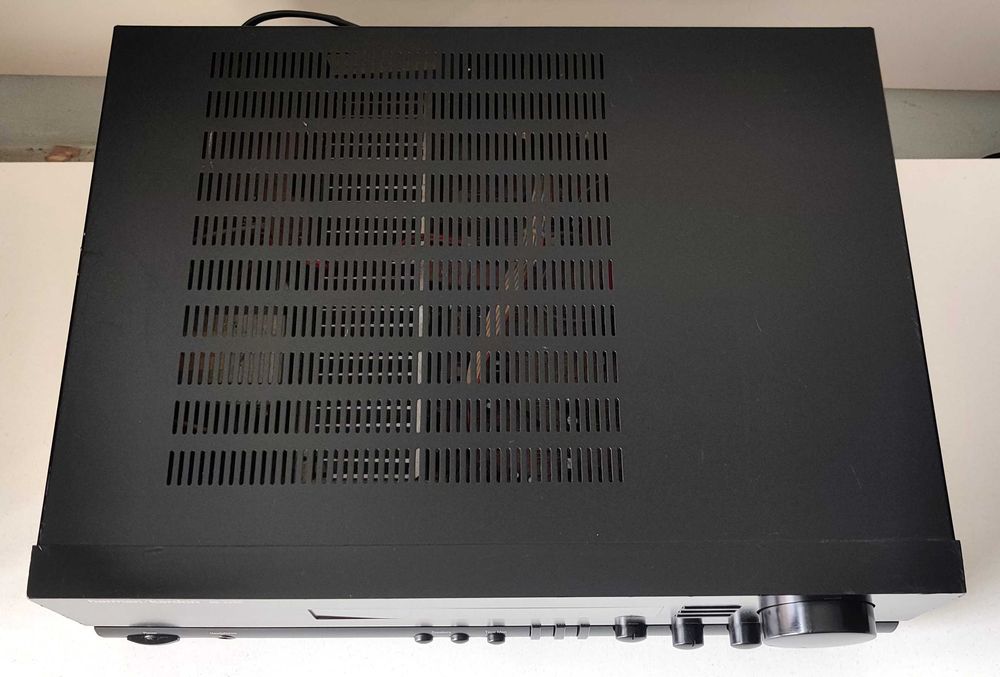 Harman Kardon HK 3250 amplificator stereo analog vintage preamp statie