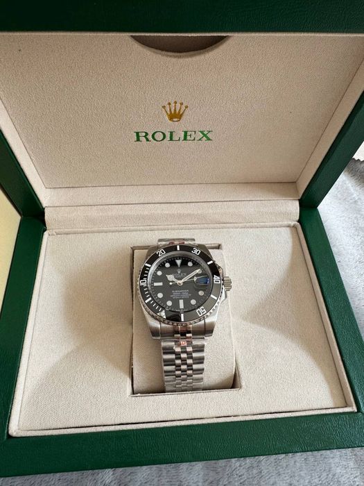 Нов стилен часовник на Rolex
