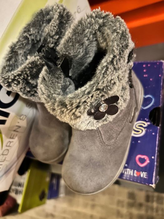 Ботички primigi 22 номер