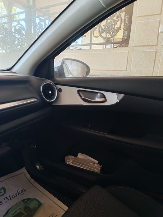 Kia Cerato 2023 Jemchuk