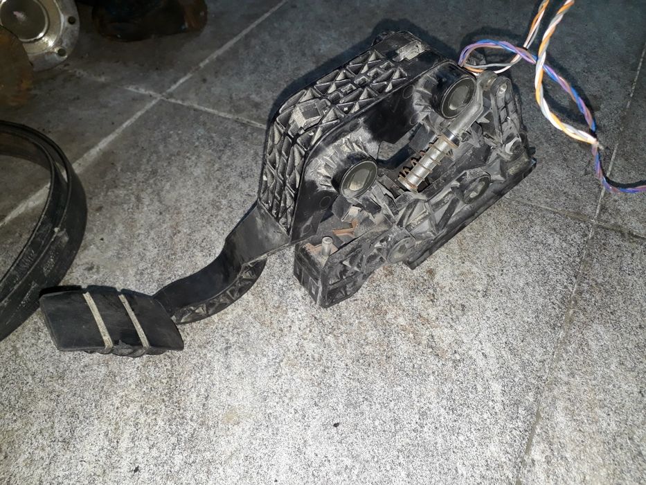 Педаль газа