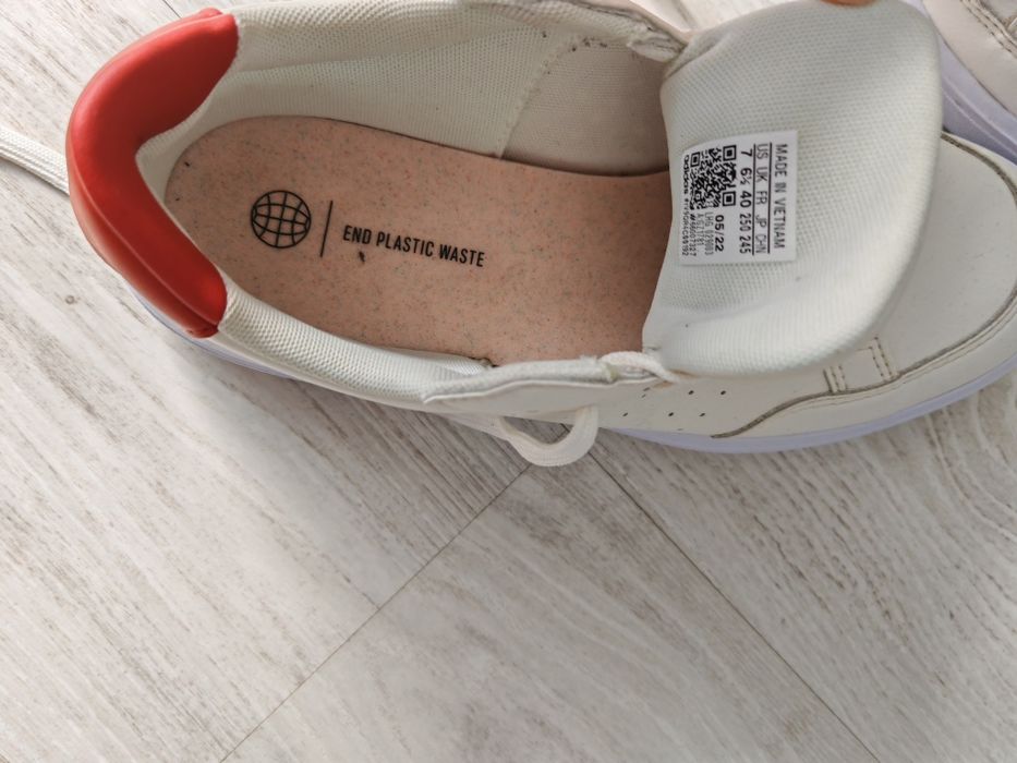 Adidasi 40. Stare foarte buna