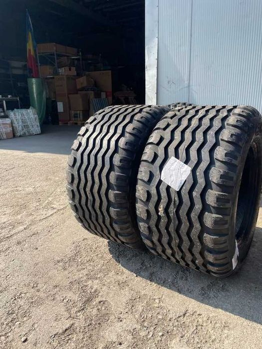 Anvelope noi 15.0/55-17 cu 14 pliuri marca CEAT pentru balotiera