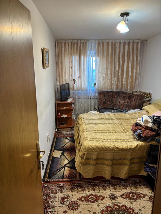 Vând apartament 2 camere decomandat, 46 mp, Etaj 3, mobilat – Lângă Liceul Ion Minulescu