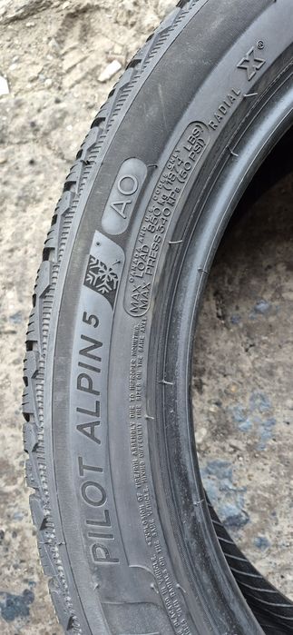 4 anvelope iarna Michelin,fata 245/45/19,spate 275/40/19.Pret/bucata