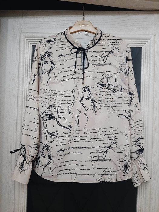 Продаются блузы, кофта, платья