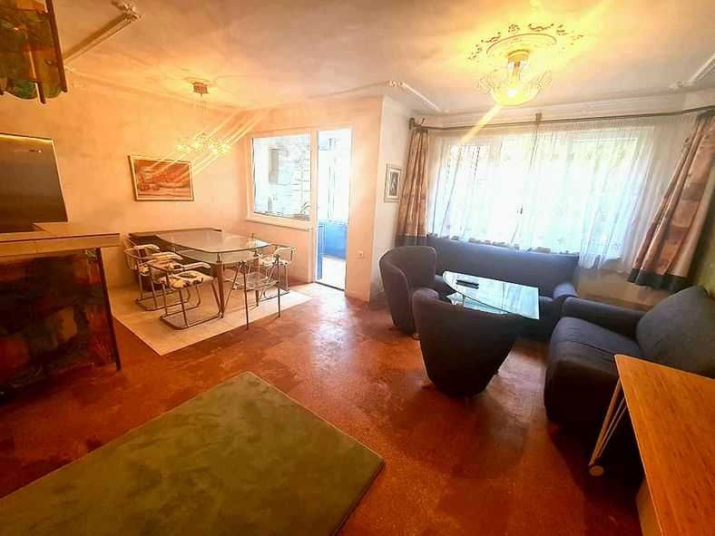 Дава се под наем Тристаен апартамент в Бургас, Възраждане - 110 кв.м за 382.5 € - Снимка #3