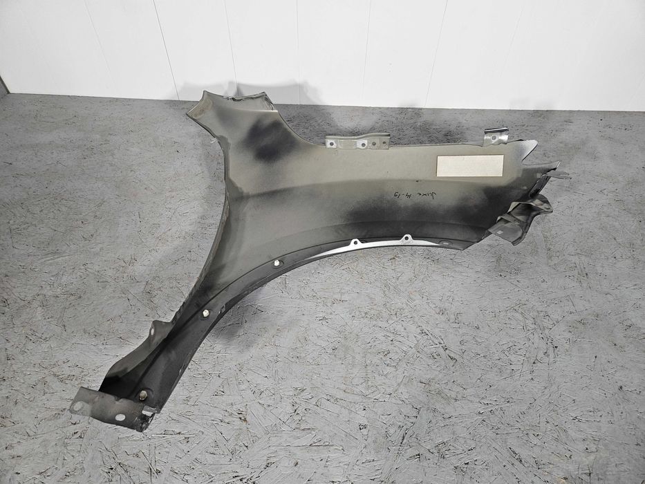 Оригинален ляв калник NISSAN JUKE Нисан Джук 2013- 2019