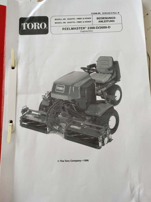 Vând o superbă mașină de tuns iarba 4x4  diesel.