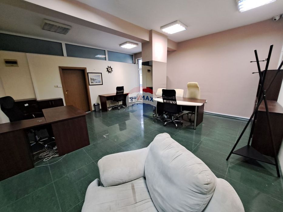 Дава се под наем Офис в Варна, Лятно кино Тракия - 45 кв.м за 255 € - Снимка #4