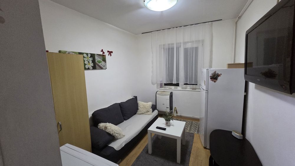 Proprietar - Garsoniera zona Girocului Judetean