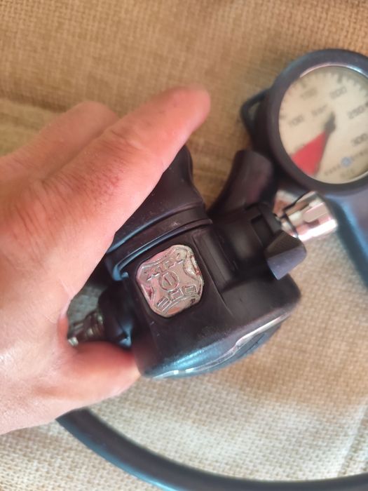 Водолазни регулатори APEKS XTX200 и XTX40