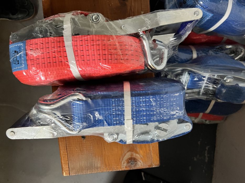 Chingi noi noute de vanzare