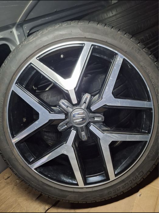 Jante Seat Ateka 215/45 R18