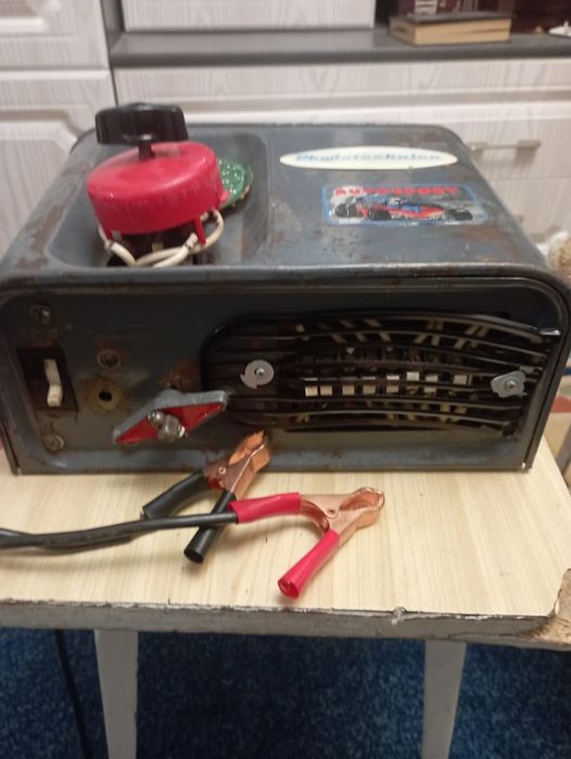 Зарядное устройство