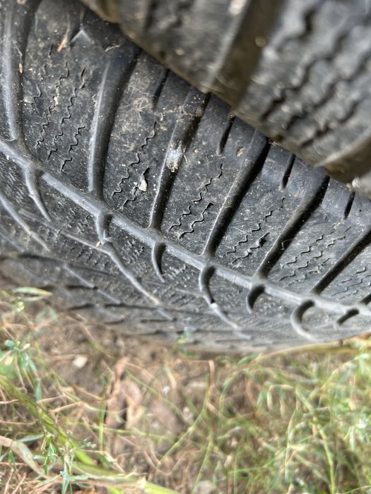 Шины 255/55R18 всесезонка Dunlop