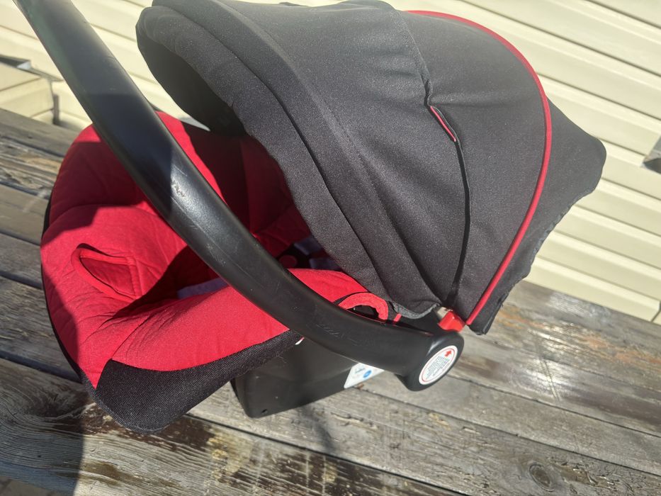 Продам автокресло