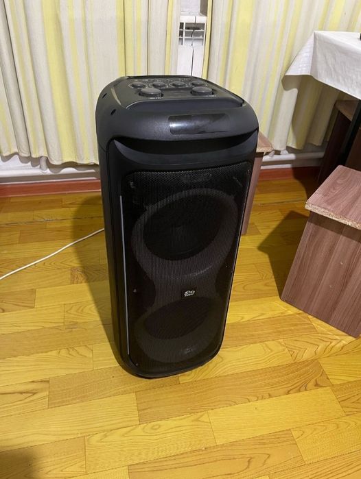 Продам колонку 100ват мощный