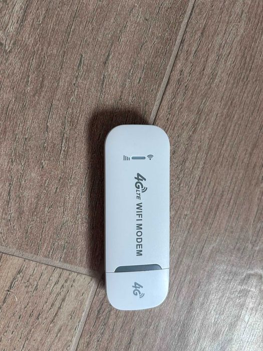 Modem WiFi 4G LTE USB – Hotspot mobil 100 Mbps | Stick portabil