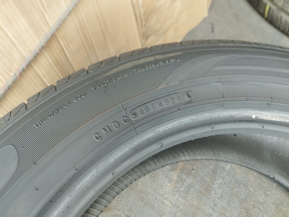 235-60-18 TOYO Open Country Y/T