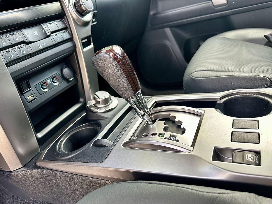 Toyota 4Runner, Limited 2022г