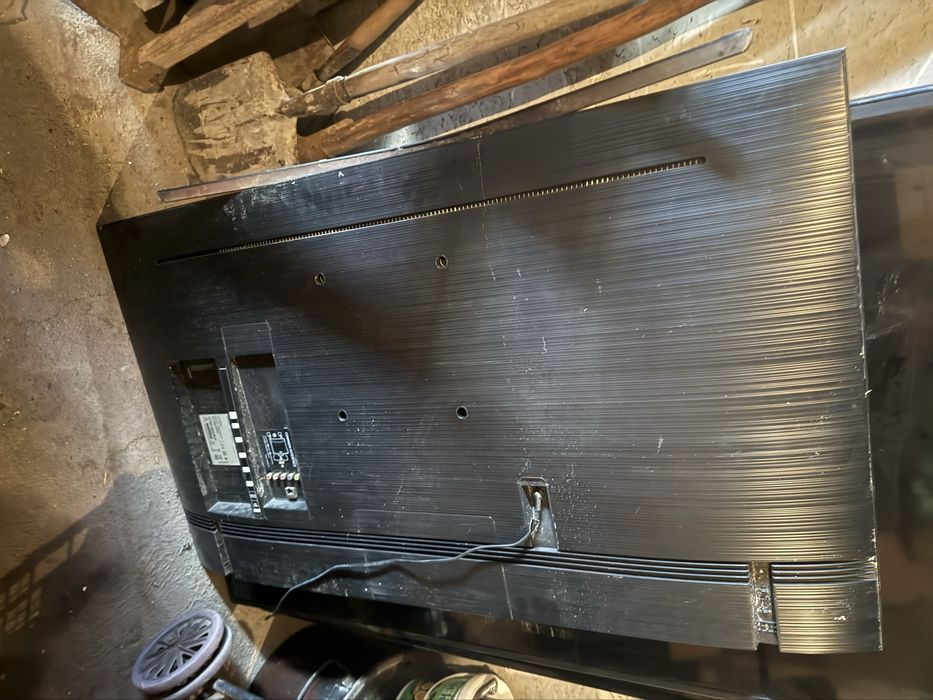 Лот телевизори счупени