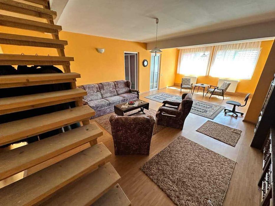 Vand sau schimb Casa P+Et+M -zona Piata Mare Str Bujorului