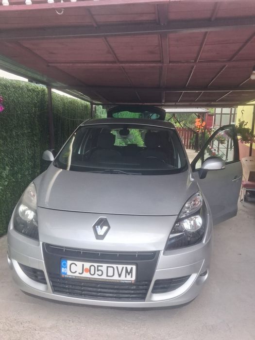 Renault Scenic 2011, 1.5 diesel, cutie automata.