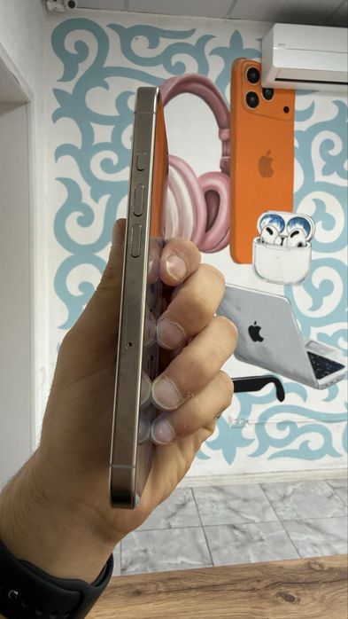 iPhone 16 Pro