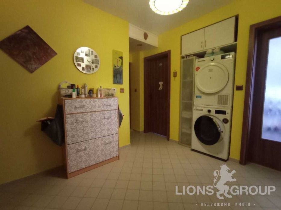 Продава се Тристаен апартамент в Варна, Възраждане 3 - 90 кв.м за 1556 €/кв.м - Снимка #11